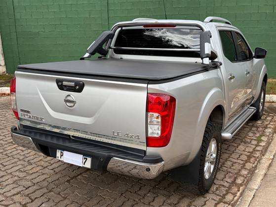 NISSAN FRONTIER 2.3 16V TURBO DIESEL LE CD 4X4 AUTOMÁTICO NISSAN FRONTIER 2.3 16V TURBO DIESEL LE CD 4X4 AUTOMÁTICO